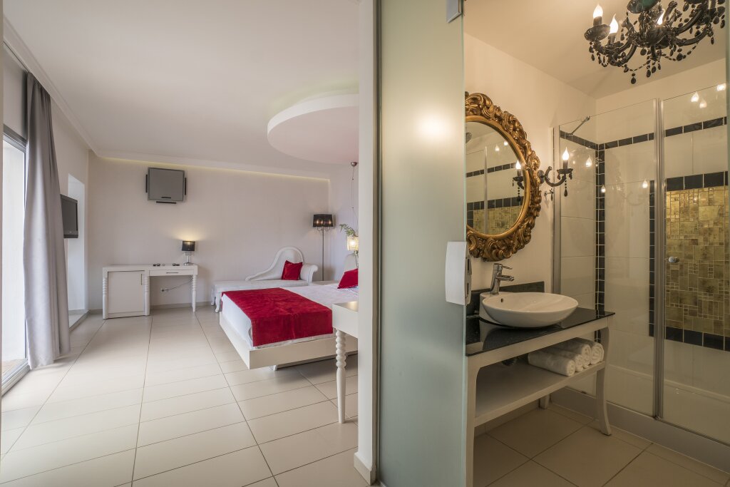 Голькой: Babana Hotel