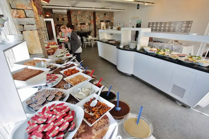 Голькой: Babana Hotel