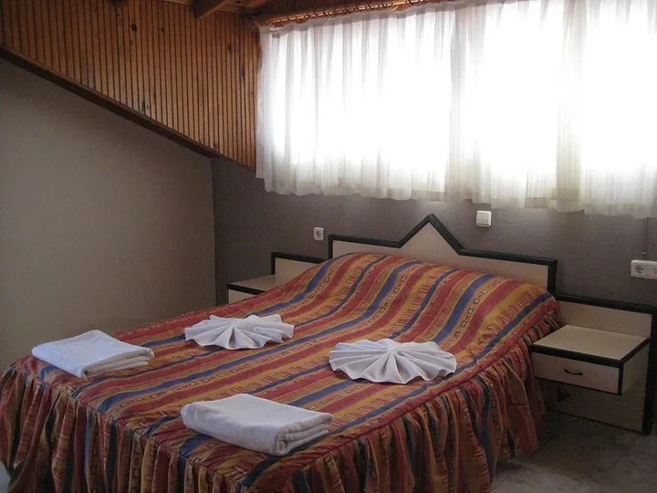 Дальян: B.C. Alya Hotel