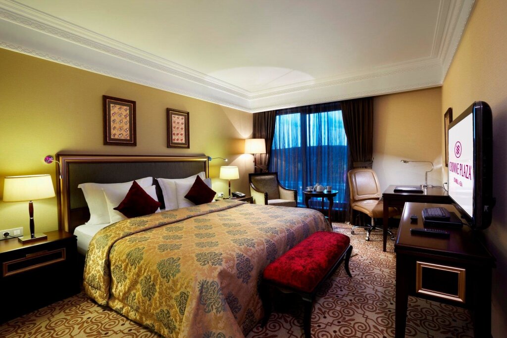 Стамбул: Crowne Plaza Hotel Istanbul - Asia, an IHG Hotel