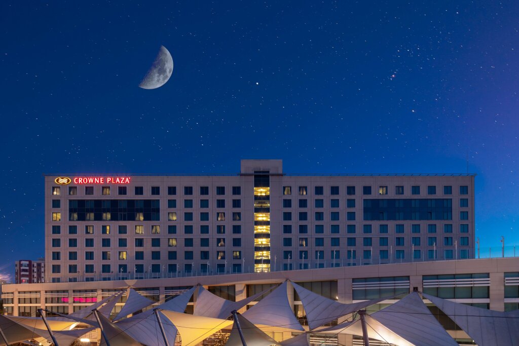 Стамбул: Crowne Plaza Hotel Istanbul - Asia, an IHG Hotel
