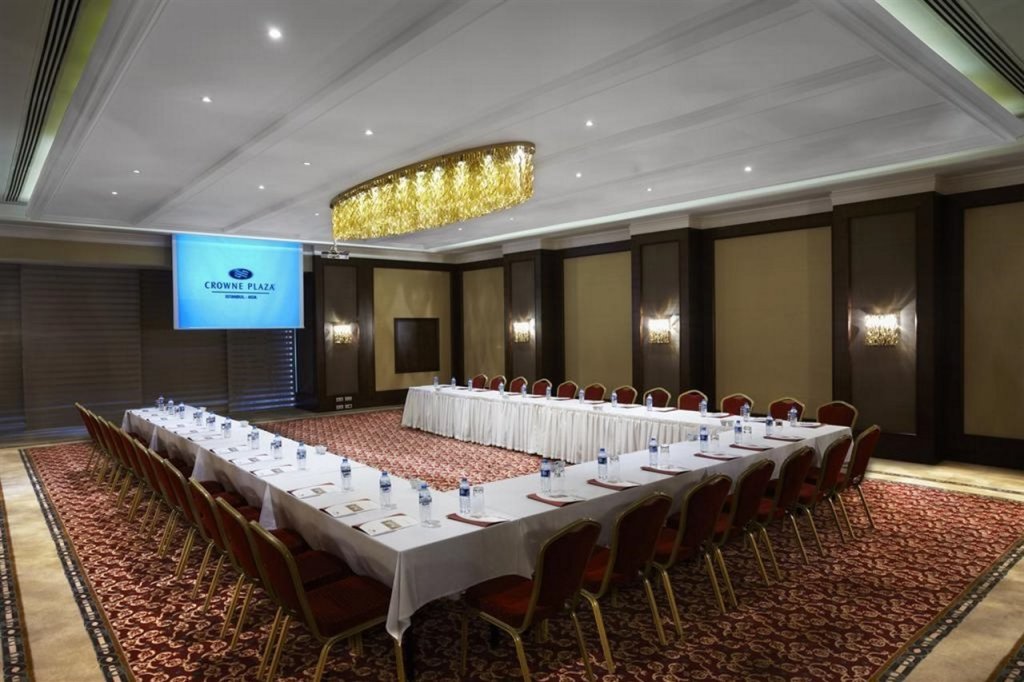 Стамбул: Crowne Plaza Hotel Istanbul - Asia, an IHG Hotel