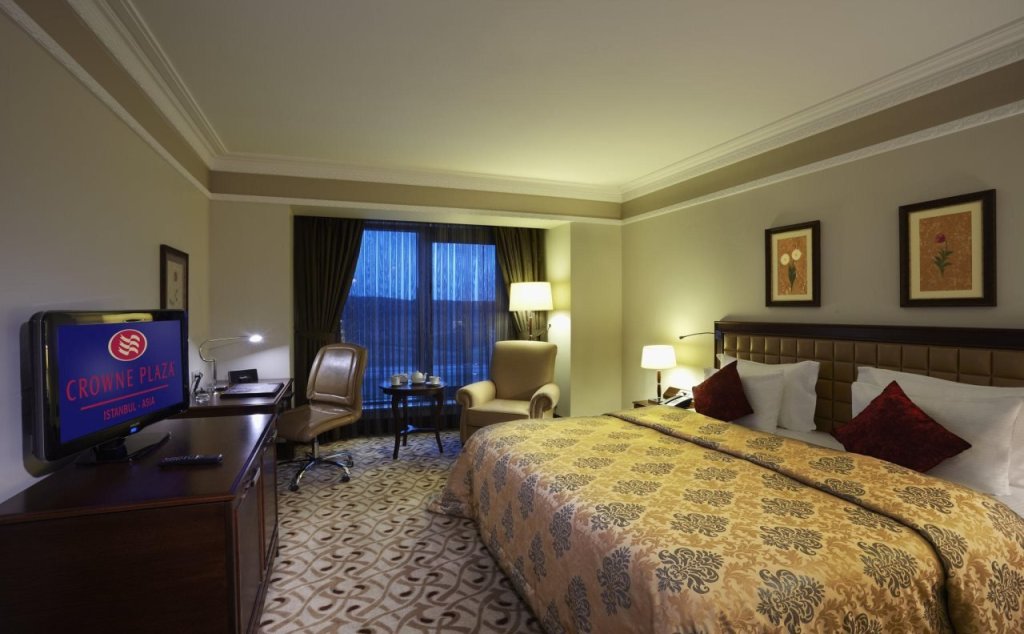 Стамбул: Crowne Plaza Hotel Istanbul - Asia, an IHG Hotel