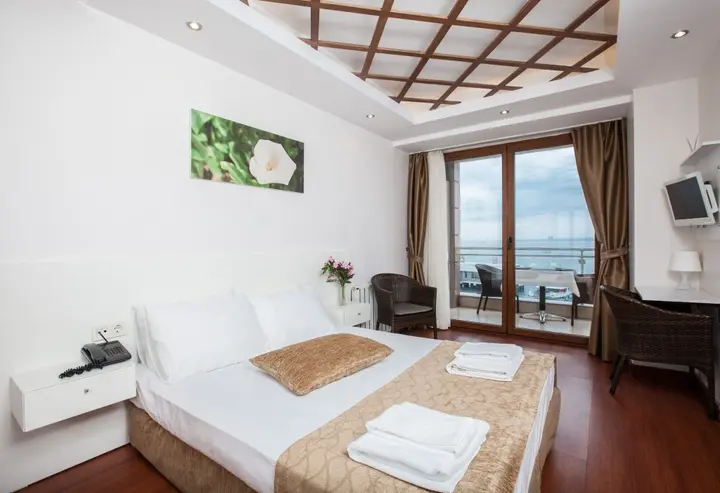 Бююкада: Büyükada Comfort Hotel