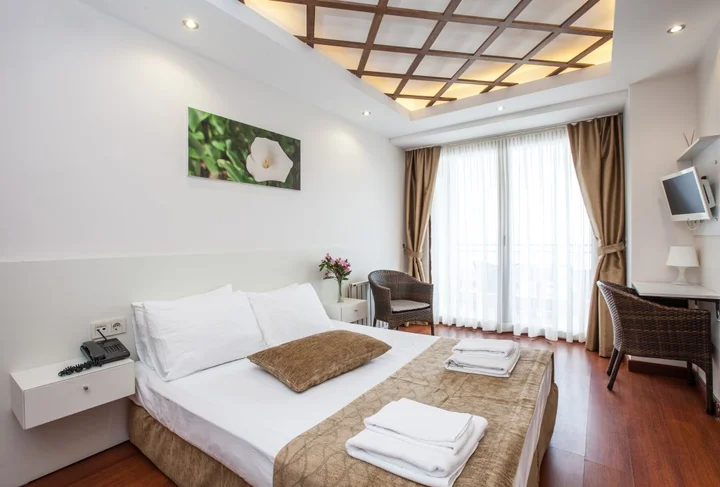 Бююкада: Büyükada Comfort Hotel