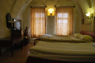 Гёреме: Lalezar Cave Hotel