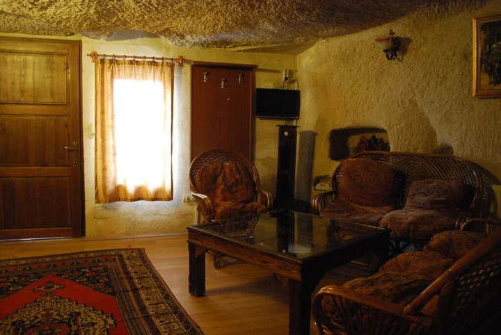 Гёреме: Lalezar Cave Hotel