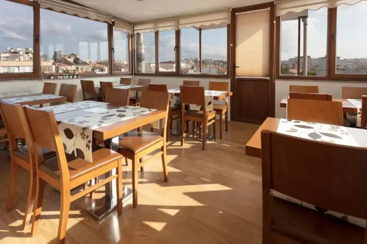 Канаккале: Hotel Peli̇t