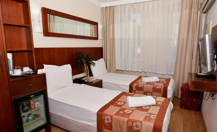 Канаккале: Hotel Peli̇t