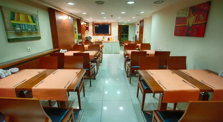 Канаккале: Hotel Peli̇t