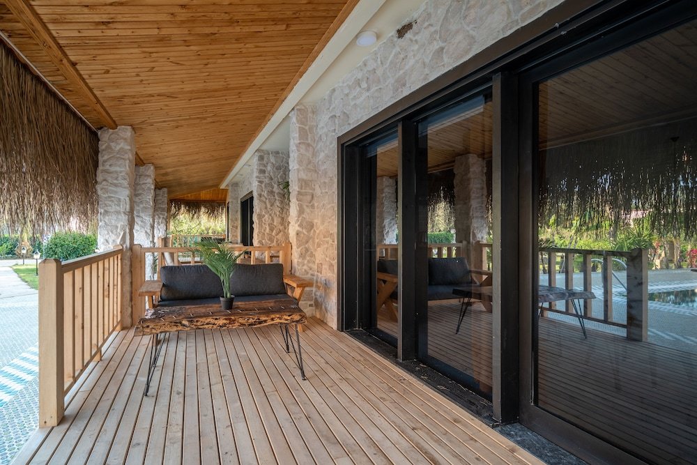 Чиралы: Naturelife Bungalows & Spa