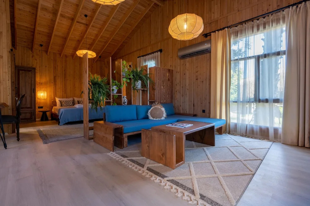 Чиралы: Naturelife Bungalows & Spa