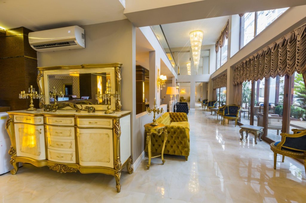 Йомра: Real King Suit Otel