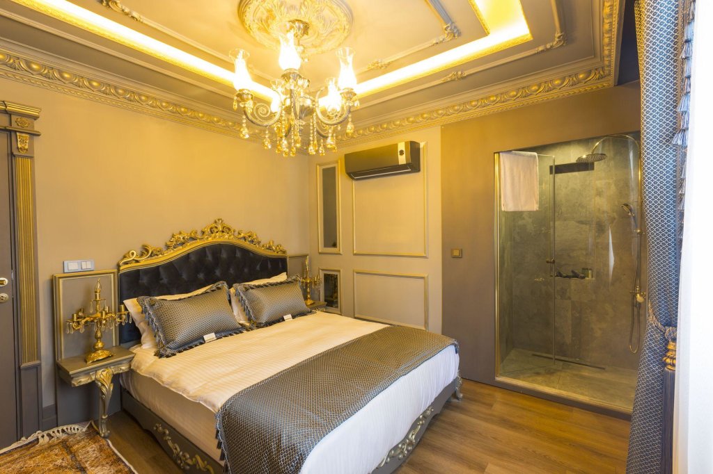 Йомра: Real King Suit Otel