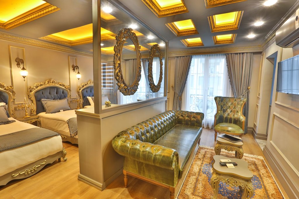 Йомра: Real King Suit Otel