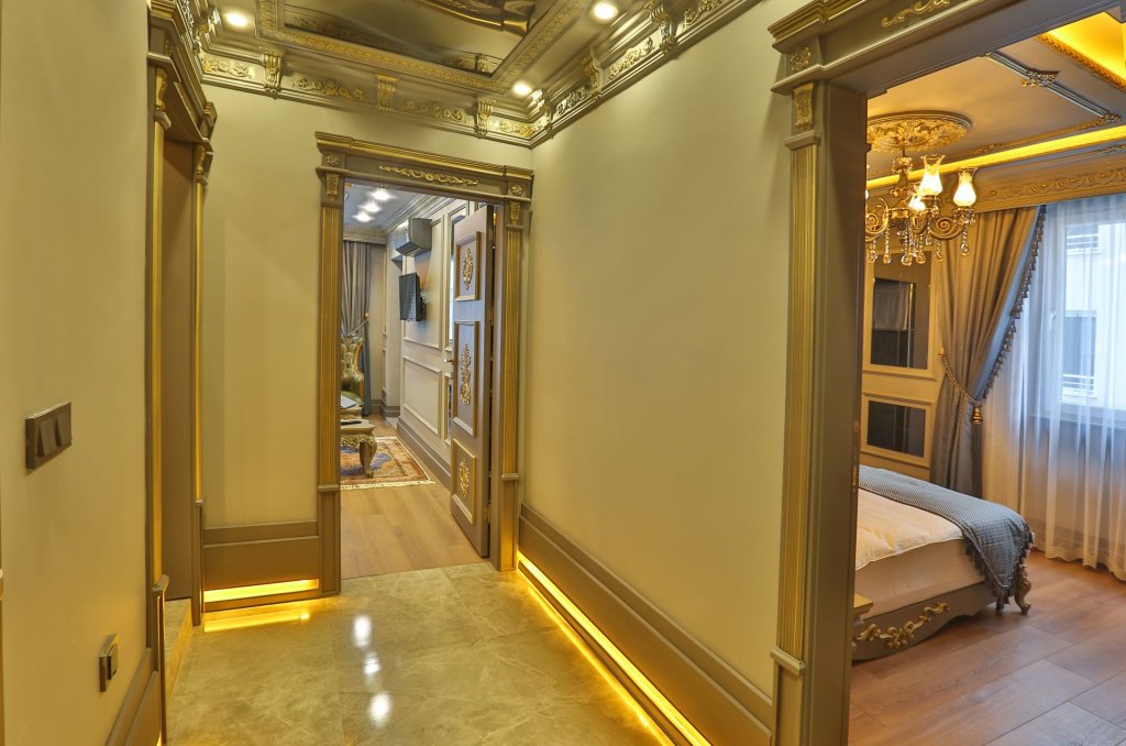 Йомра: Real King Suit Otel