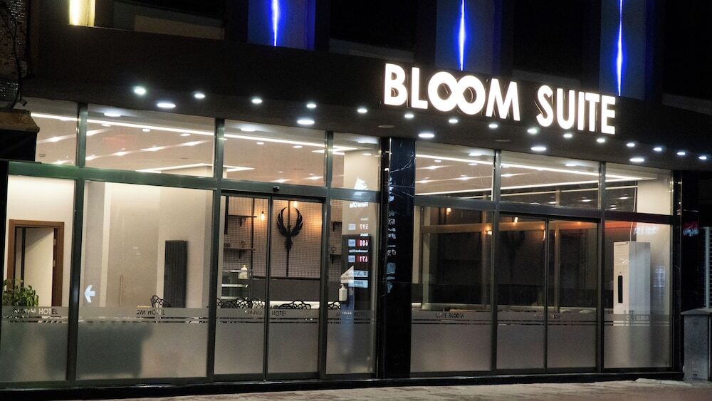 Кешан: Bloom Suite