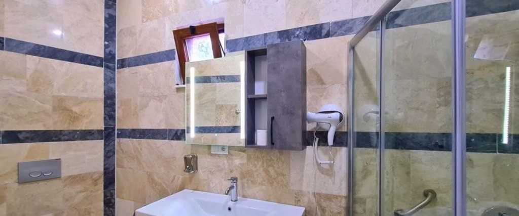 Патара: Vadi Su Apart