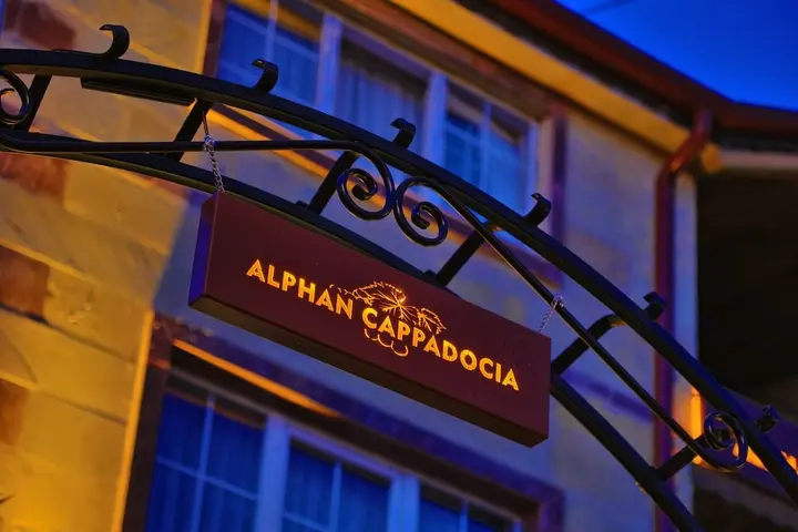 Учисар: Alphan Cappadocia