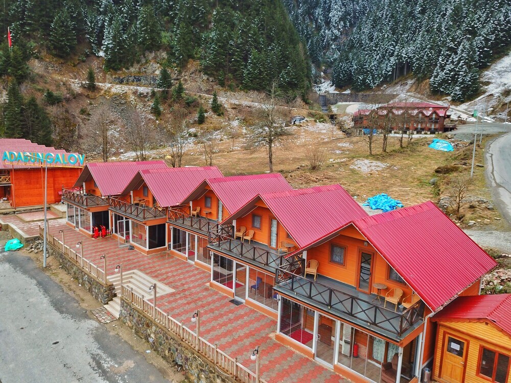 Узунгёль: Ada Bungalow Hotel