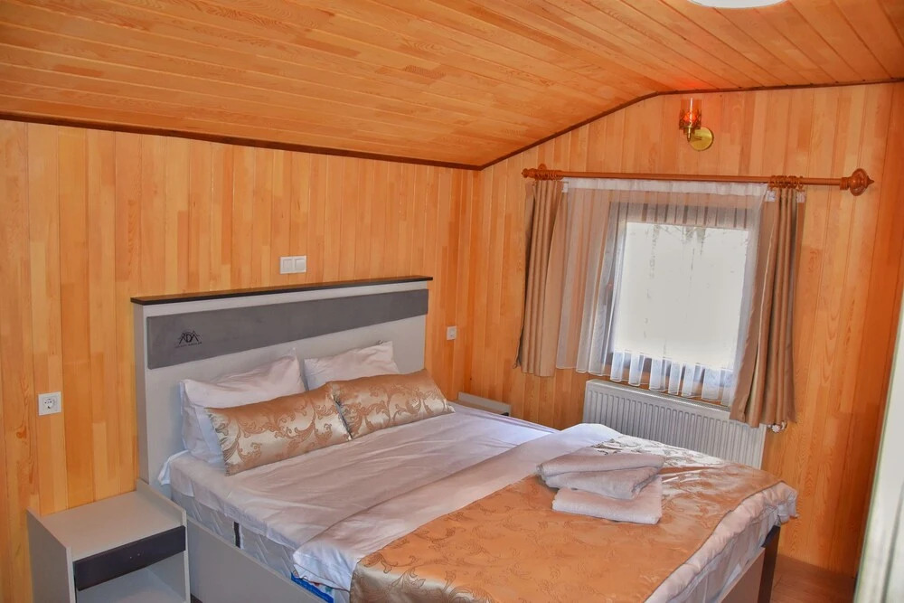 Узунгёль: Ada Bungalow Hotel