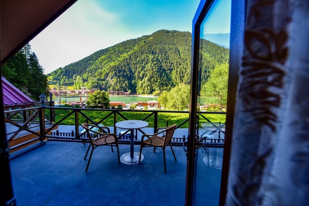 Узунгёль: Ada Bungalow Hotel
