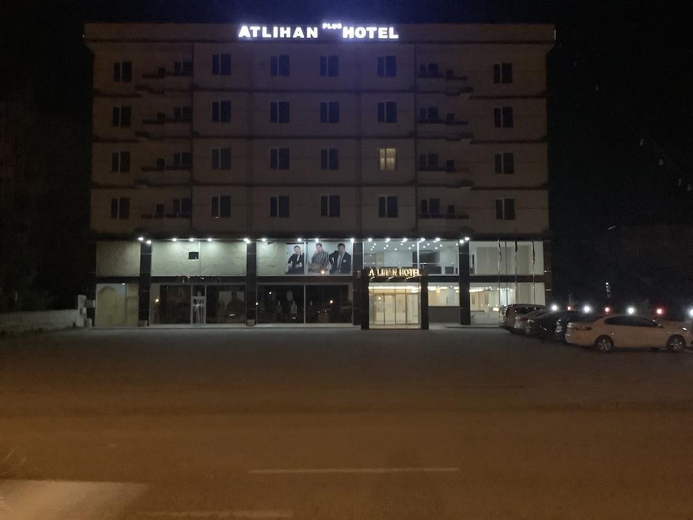 Отель Atlihan Plus Hotel — фото 1