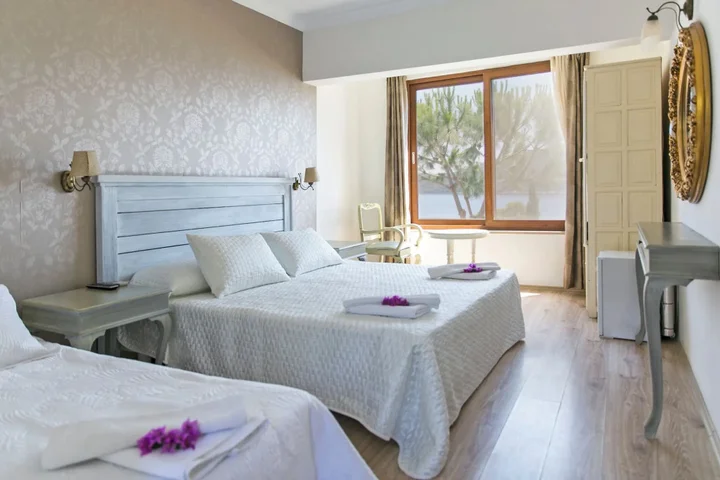 Голькой: Karianda Hotel