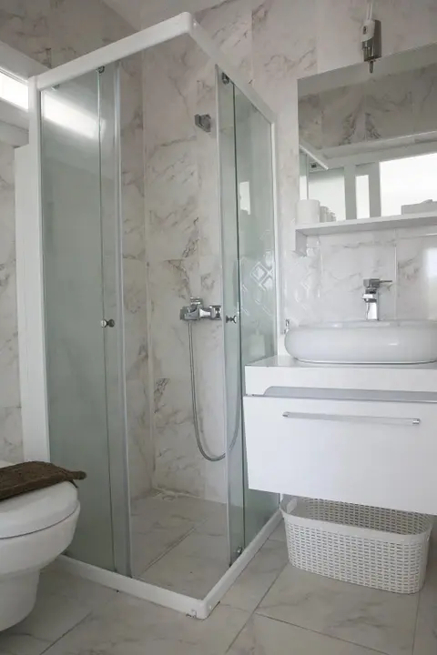 Голькой: Karianda Hotel