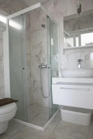 Голькой: Karianda Hotel