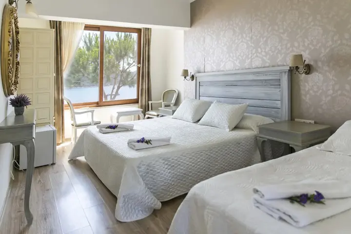 Голькой: Karianda Hotel