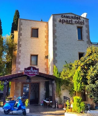 Бодрум: Отель Çamlıköşk Apart Otel