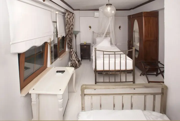 Бозджаада: Iola Hotel