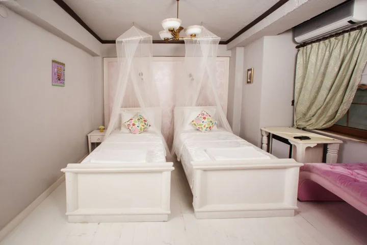Бозджаада: Iola Hotel