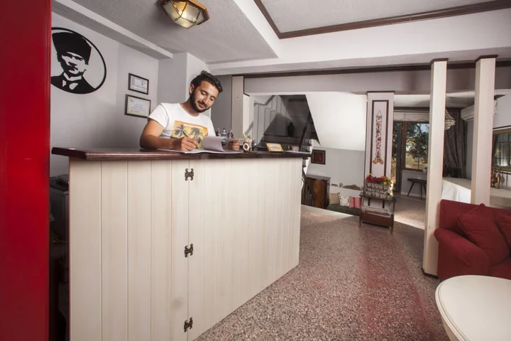 Бозджаада: Iola Hotel