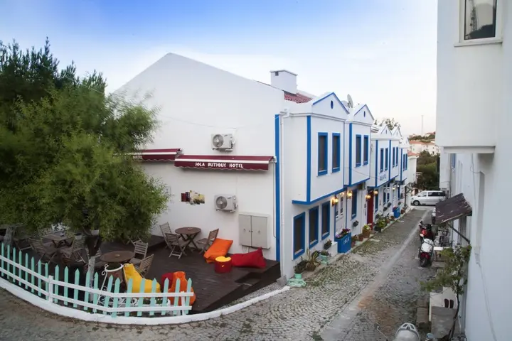 Бозджаада: Iola Hotel