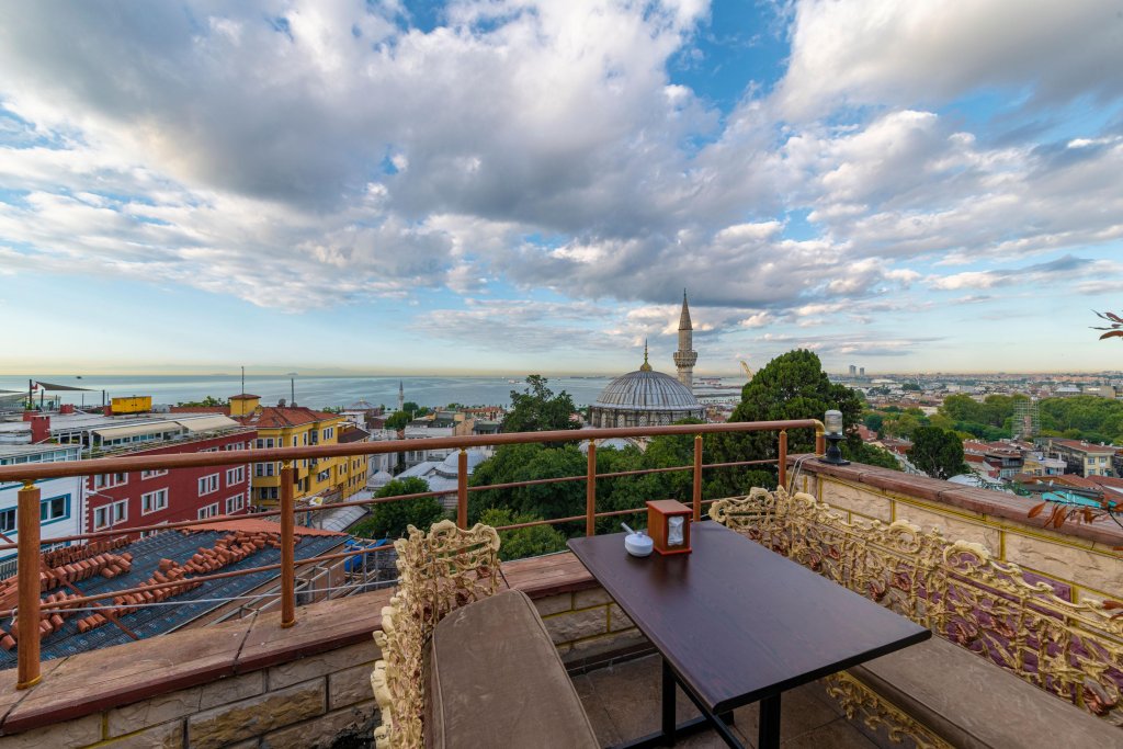 Стамбул: Отель Stone Istanbul