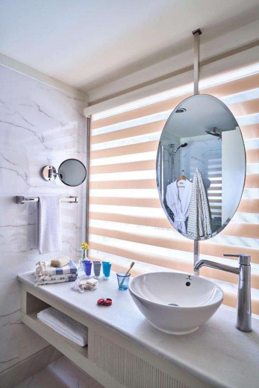 Анталья: Rixos Downtown Antalya All Inclusive - The Land of Legends Access