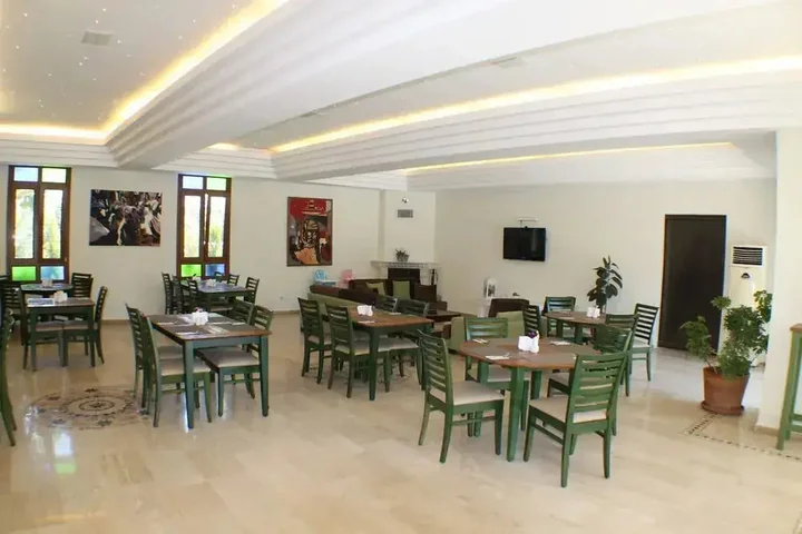 Голькой: Bella Garden Hotel