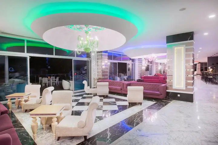 Окурджалар: Отель Q Premium Resort