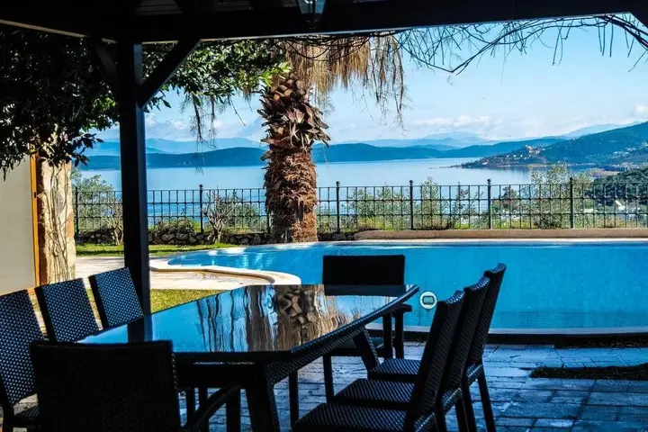 Торба: Ale Luxury Villas