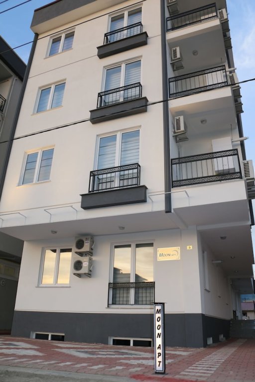 Moon Apartment — фото 2