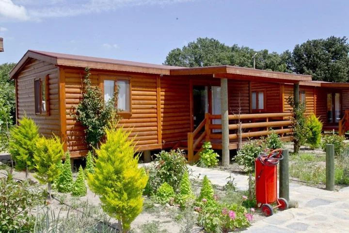 Бодрум: Tiny House With Shared Pool and Balcony in Bodrum