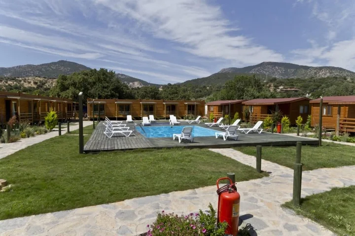 Бодрум: Tiny House With Shared Pool and Balcony in Bodrum