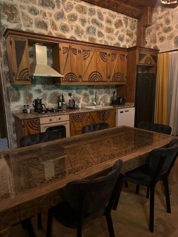 Казандере: İznik Taş Mahal