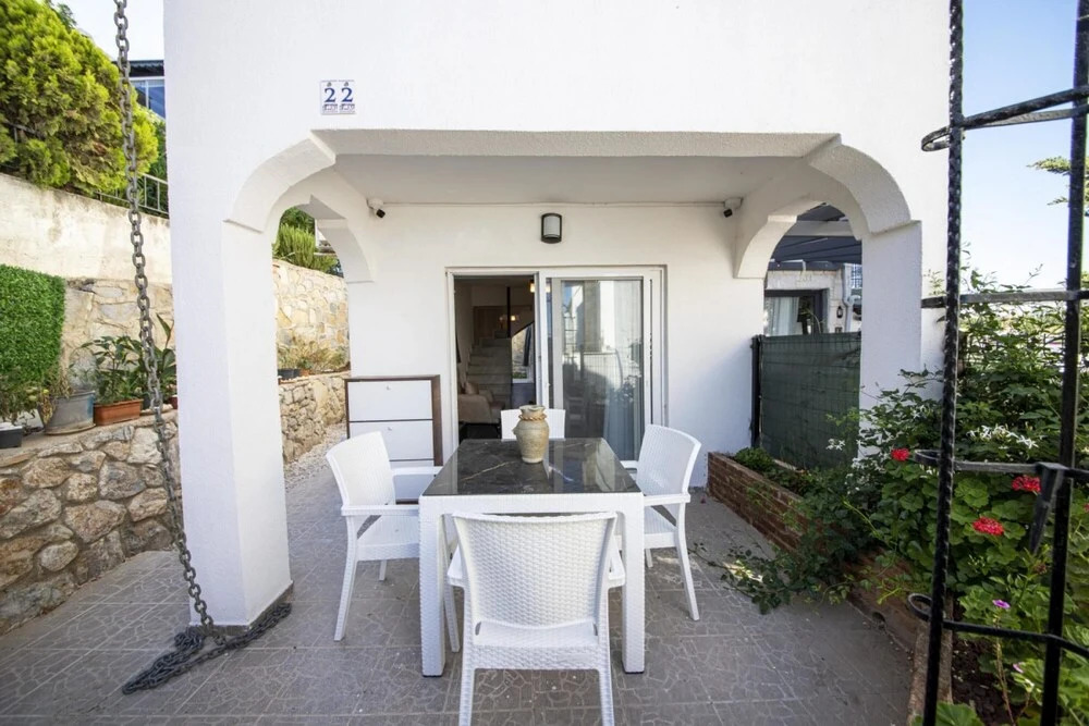 Бодрум: Villa 200 m to Beach With Backyard in Bodrum