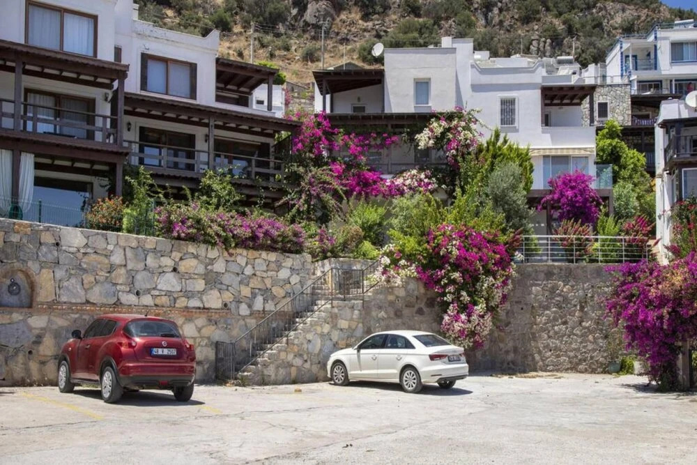 Гюндоган: 3 BR Comfy House with Peaceful View in Yalikavak