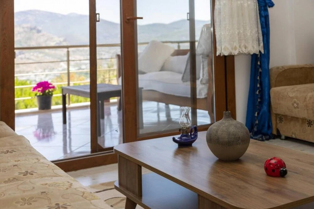 Гюндоган: 3 BR Comfy House with Peaceful View in Yalikavak