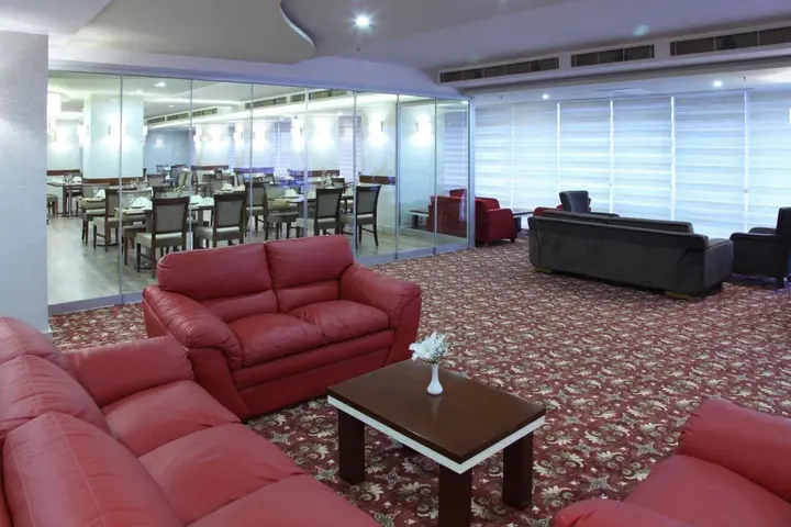 Адана: Otel Senbayrak City