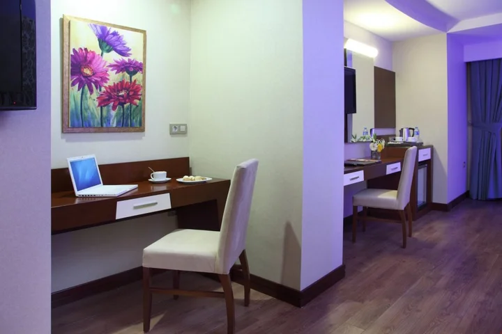 Адана: Otel Senbayrak City